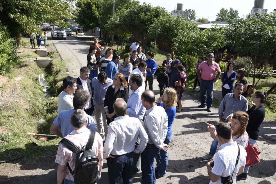 68045 | Recorrida obras de Viviendas de Bº Chaparro - Dir. Gral. de Comunicación Social (Silvio Moriconi)