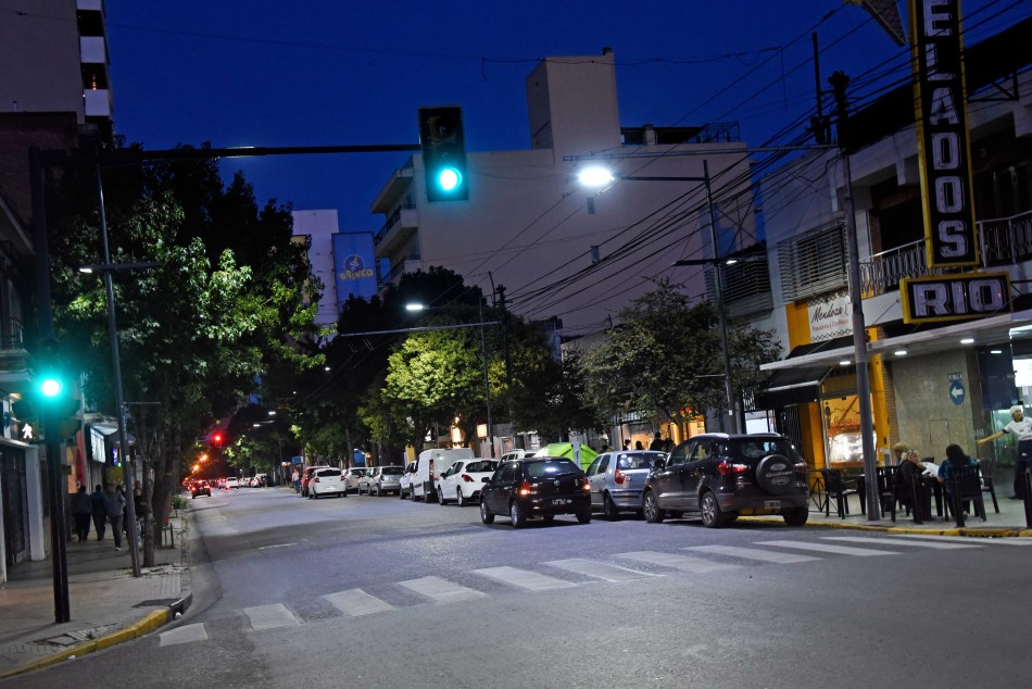 80995 | Nuevas Luces Calle Mendoza - Dir. Gral. de Comunicación Social (Marcelo Beltrame)