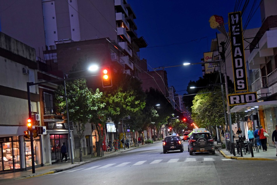 80996 | Nuevas Luces Calle Mendoza - Dir. Gral. de Comunicación Social (Marcelo Beltrame)