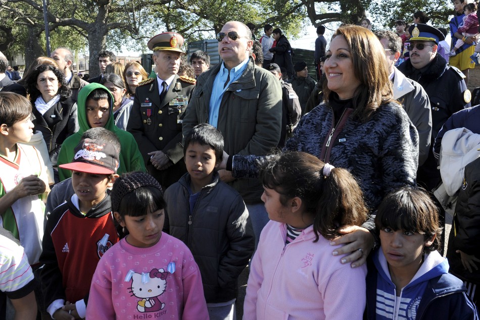 3300 | Fiesta por el 25 de Mayo en barrio las flores. - Dir. Gral. de Comunicación Social (Franco Trovato)