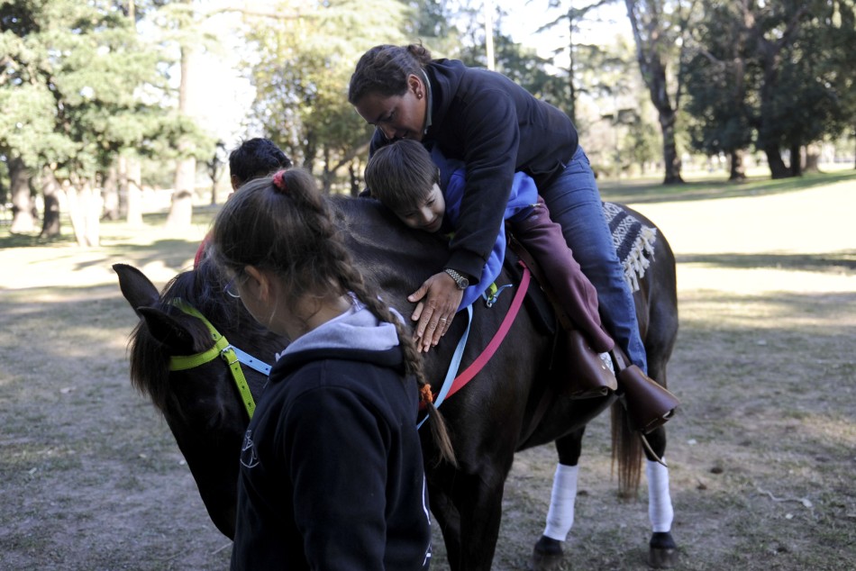 3929 | Equinoterapia en calle recreativa.  - Dir. Gral. de Comunicación Social (Franco Trovato)
