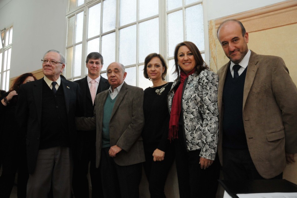 5243 | Entrega de Electromiógrafo a ILAR - Dirección General de Comunicación Social