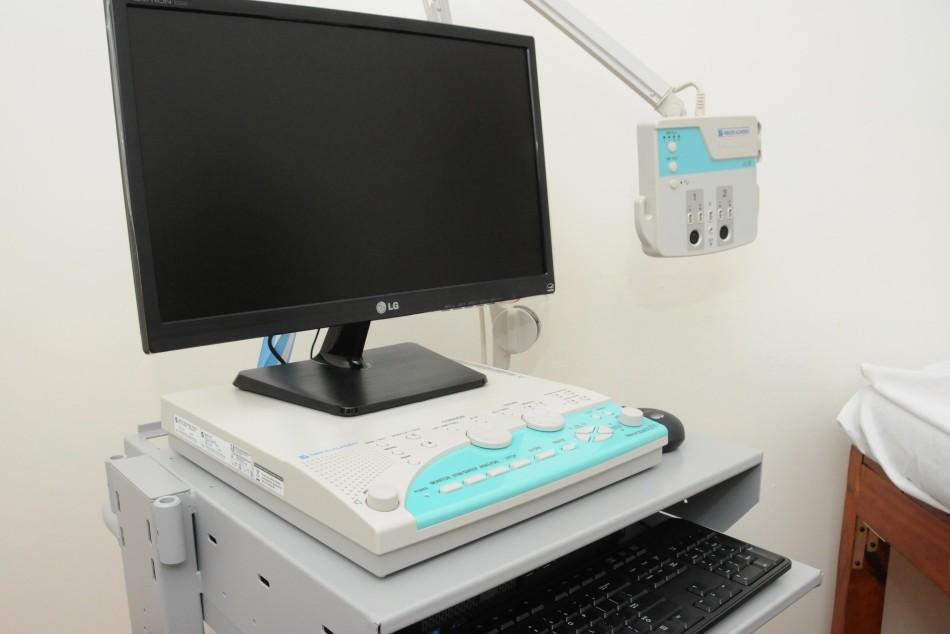 5245 | Entrega de Electromiógrafo a ILAR - Dirección General de Comunicación Social