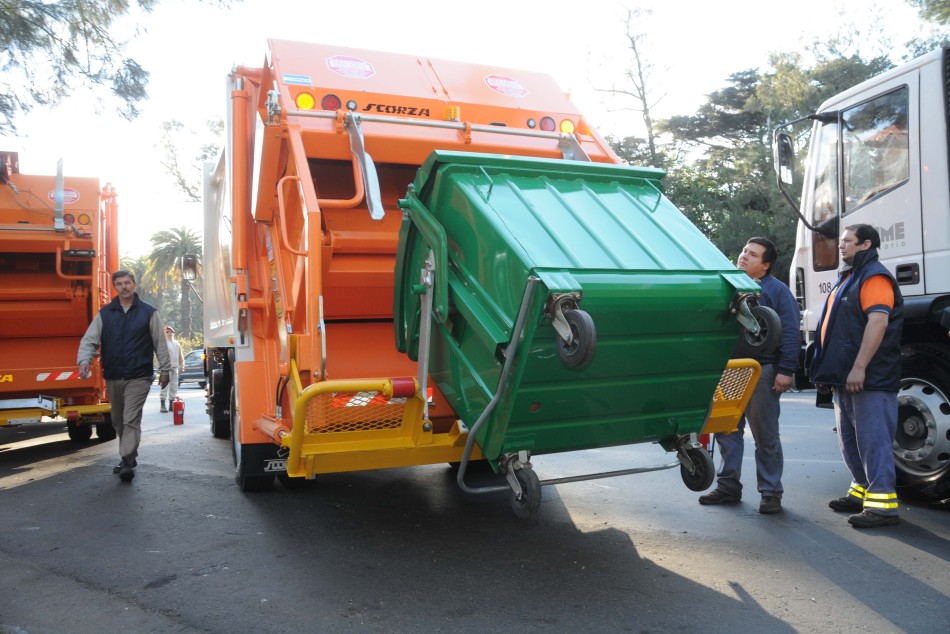 9269 | Presentación de nuevo equipamiento para el servicio de higiene urbana                               - Dir. Gral. de Comunicación Social (Silvio Moriconi)