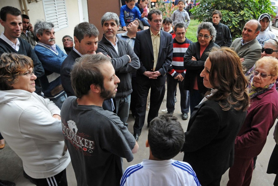 12238 | Recorrida obras de mejora Barrio Acindar - Dir. Gral. de Comunicación Social (Marcelo Beltrame)