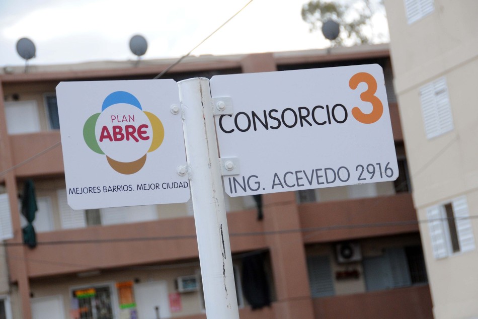 12237 | Recorrida obras de mejora Barrio Acindar - Dir. Gral. de Comunicación Social (Marcelo Beltrame)