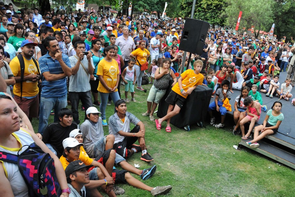 18792 | Acto de entrega de diplomas del Programa Nueva Oportunidad en el Jardín de los Niños - Dir. Gral. de Comunicación Social (Marcelo Beltrame)