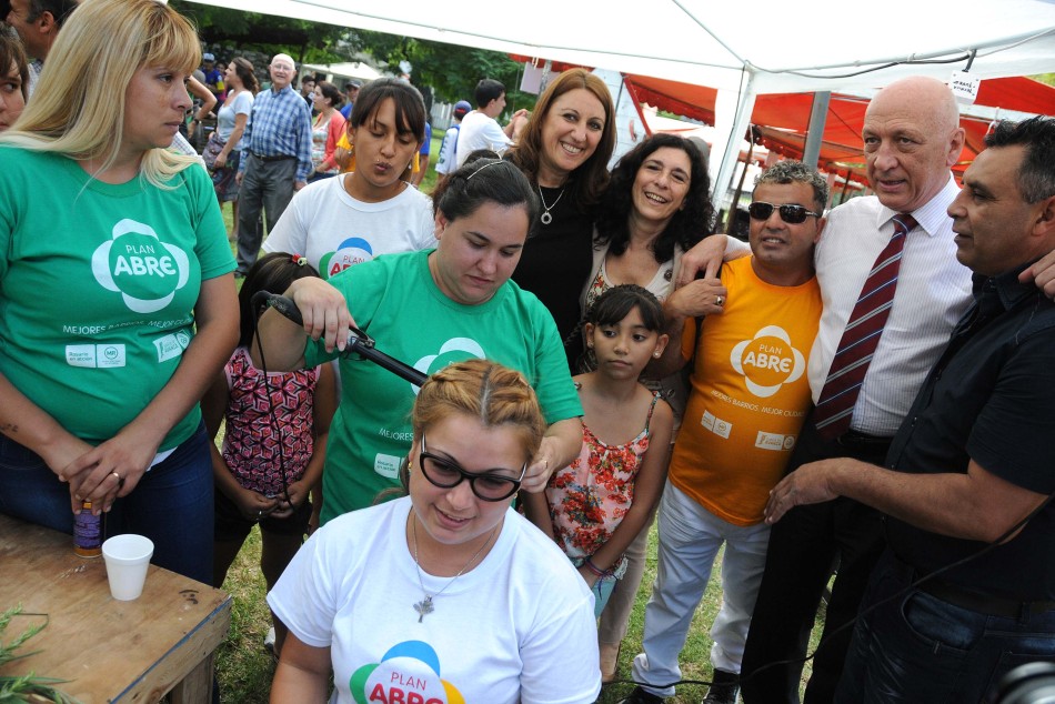 18790 | Acto de entrega de diplomas del Programa Nueva Oportunidad en el Jardín de los Niños - Dir. Gral. de Comunicación Social (Marcelo Beltrame)