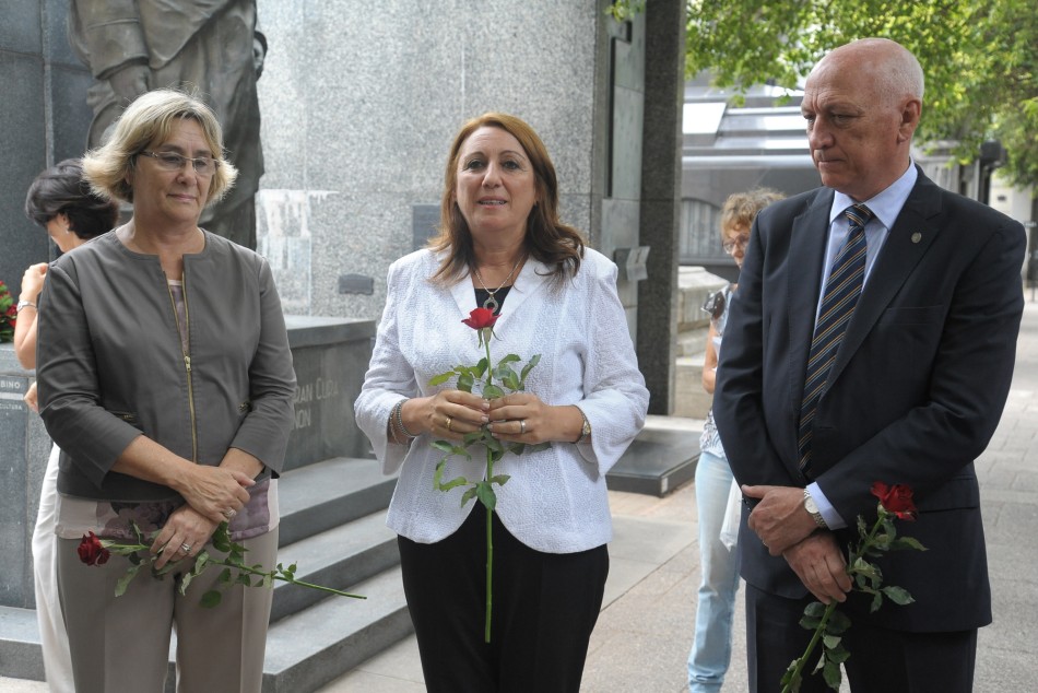 21515 | Homenaje a Guillermo Estévez Boero en el aniversario de su muerte - Guillermo Fernandez / Prensa Gobierno de Santa Fe.