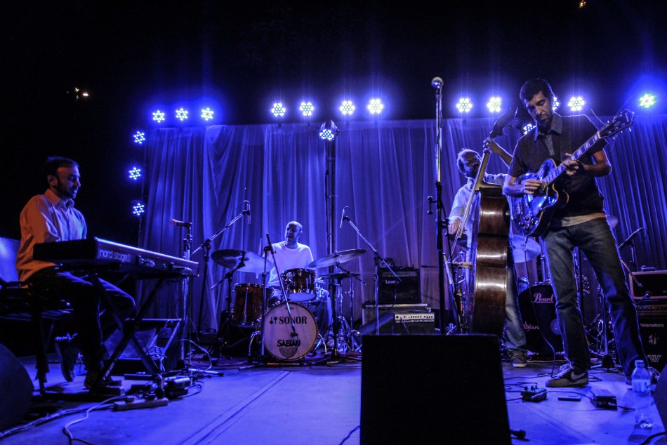 22547 | Presentación de RMDM en la explanada del macro - Sec. de Cultura y Educación (Guillermo Turin)