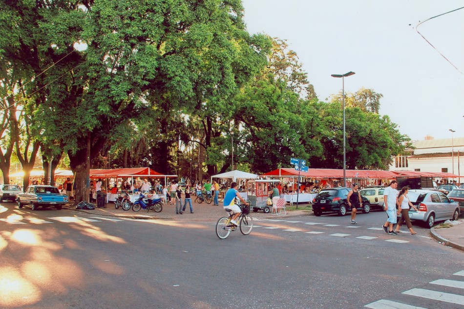 24151 | La feria de las Cuatro Plazas festeja su 12º aniversario - Secretaría de Promoción Social (archivo)