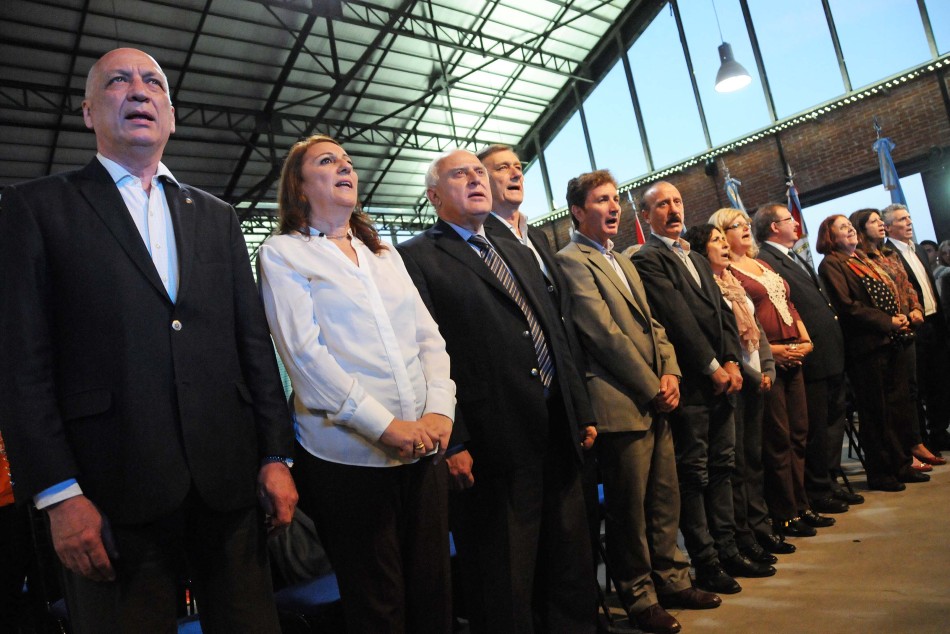 29070 | Presentacion Olimpiadas Santafesinas 2015  - Dir. Gral. de Comunicación Social (Marcelo Beltrame)