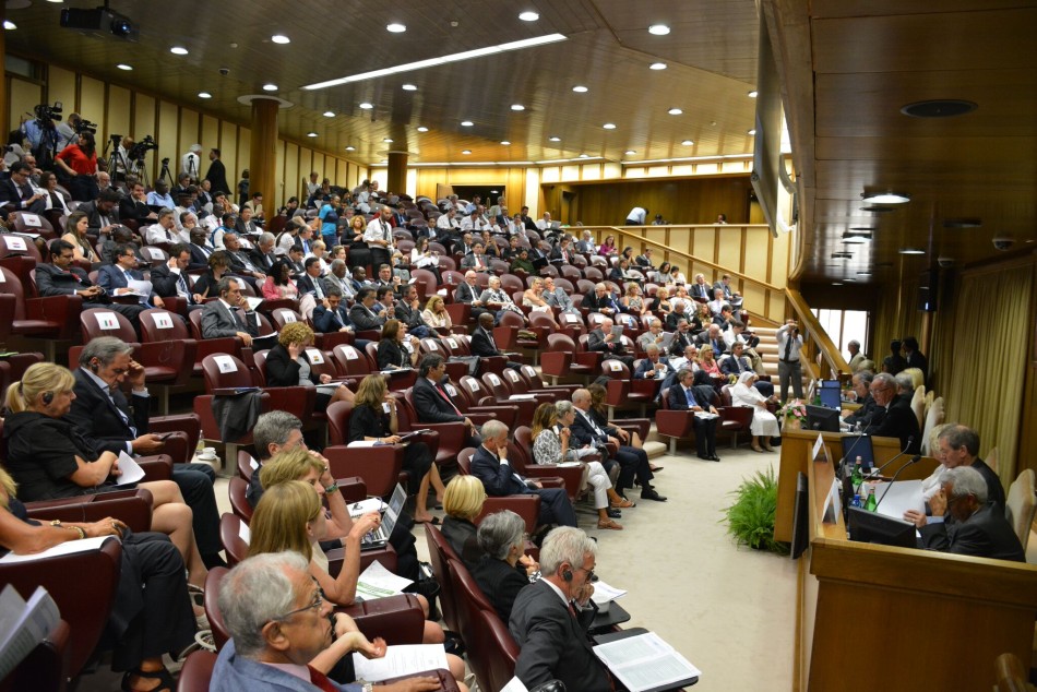 34139 | Mónica Fein en el Vaticano - Gentileza