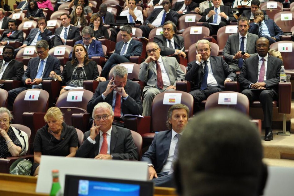 34134 | Mónica Fein en el Vaticano - Gentileza