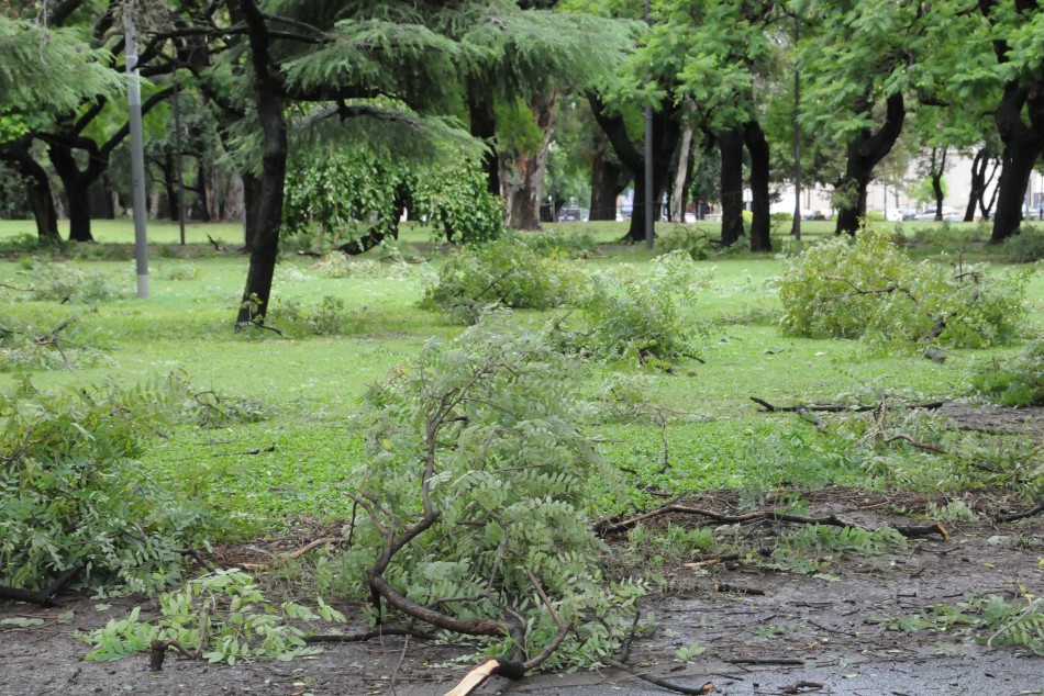 47099 | Daños ocasionados por la tormenta - Dir. Gral. de Comunicación Social (Silvio Moriconi)