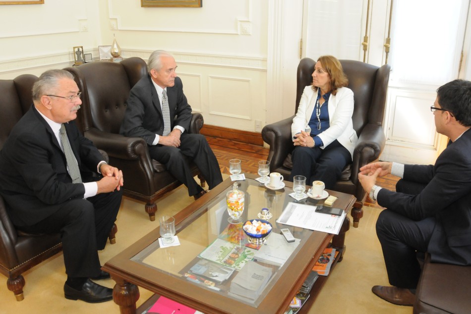 48245 | Visita del sr Marek Pernal Embajador de Plonia - Franco Trovato Fuoco / Dir Gral de Comunicación Social.