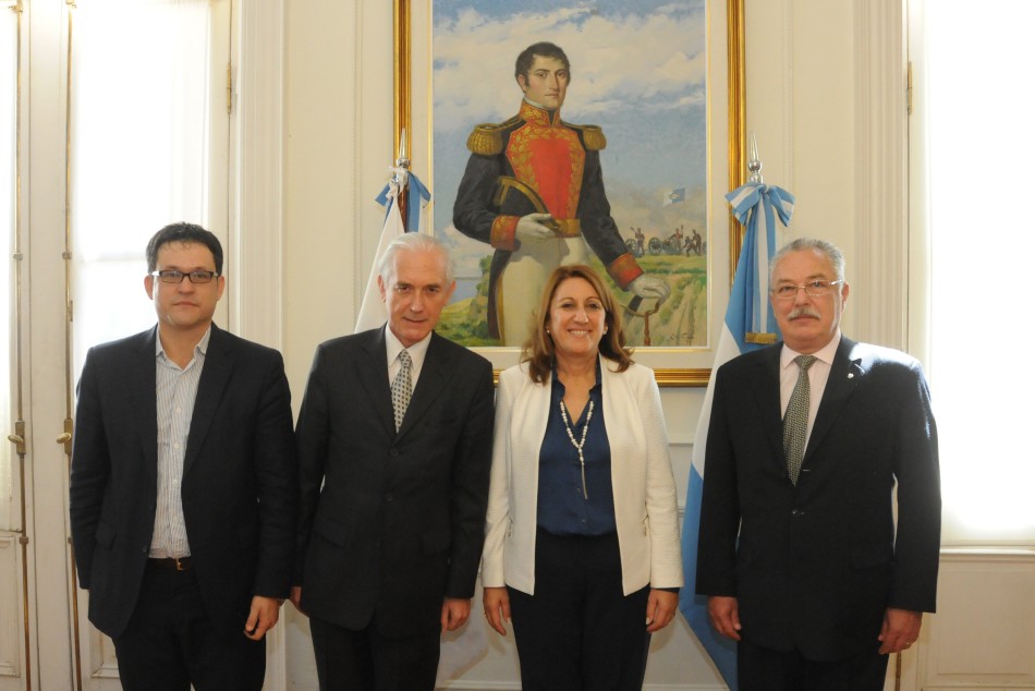 48246 | Visita del sr Marek Pernal Embajador de Plonia - Franco Trovato Fuoco / Dir Gral de Comunicación Social.