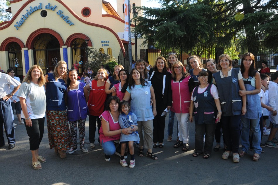49321 | Firma de convenio por sala de 4 años en CCB Bº Rucci - Dir. Gral. de Comunicación Social (Silvio Moriconi)