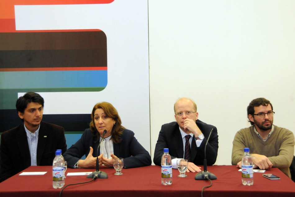 55735 | Firma convenio por el día del cooperativismo - Dir. Gral. de Comunicación Social (Silvio Moriconi)