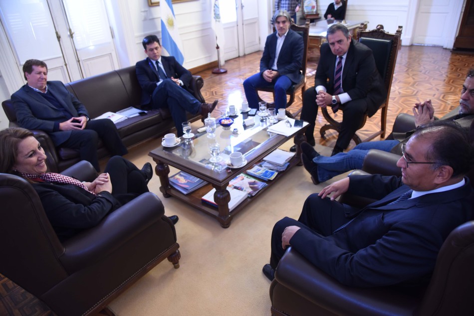 82815 | Reunion por tema Zona Franca de Bolivia - Dir. Gral. de Comunicación Social (Silvio Moriconi)