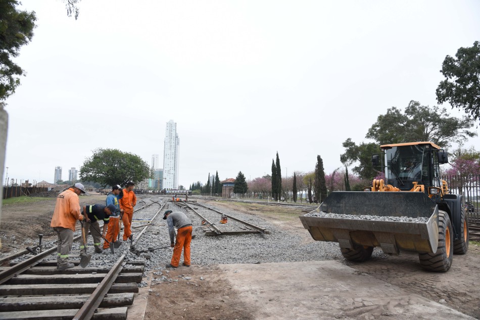 104009 | Recorrida por obras doble traza Av De la Costa - Dir. Gral. de Comunicación Social (Silvio Moriconi)