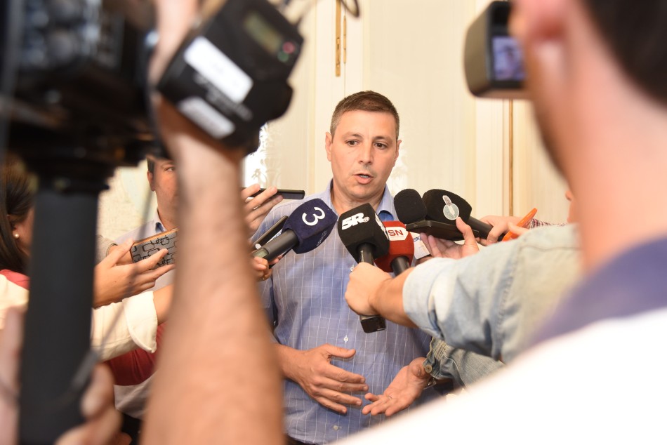 109655 | Conferencia de prensa Gustavo Leone  -