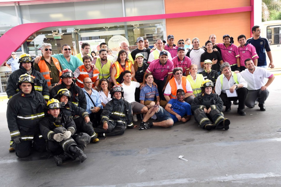 114966 | Simulacro Emergencia Cordoba y Wilde - Dir. Gral. de Comunicación Social (Marcelo Beltrame)