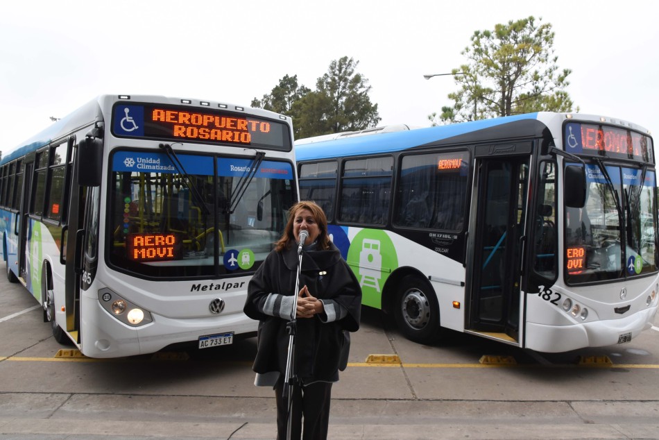 137268 | Movilidad: el servicio Aeromovi ya conecta la ciudad con el Aeropuerto Islas Malvinas - Dir. Gral. de Comunicación Social (Silvio Moriconi)