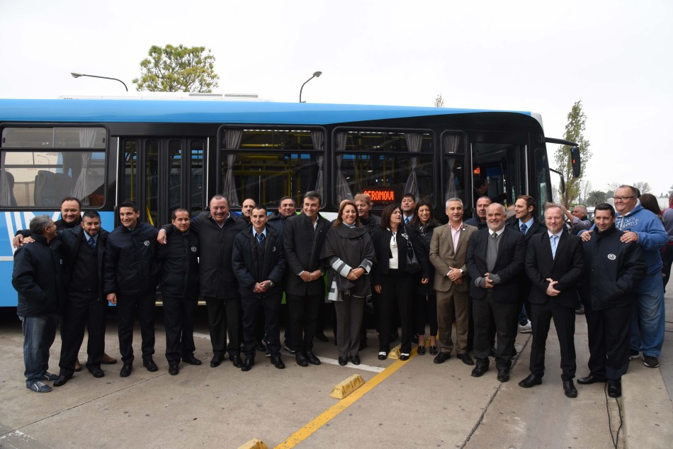 137271 | Movilidad: el servicio Aeromovi ya conecta la ciudad con el Aeropuerto Islas Malvinas - Dir. Gral. de Comunicación Social (Silvio Moriconi)