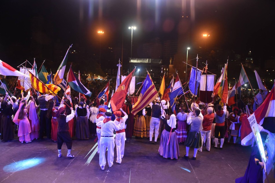 171468 | Continúa la 34ª Fiesta y Encuentro Nacional de Colectividades - Municipalidad de Rosario
