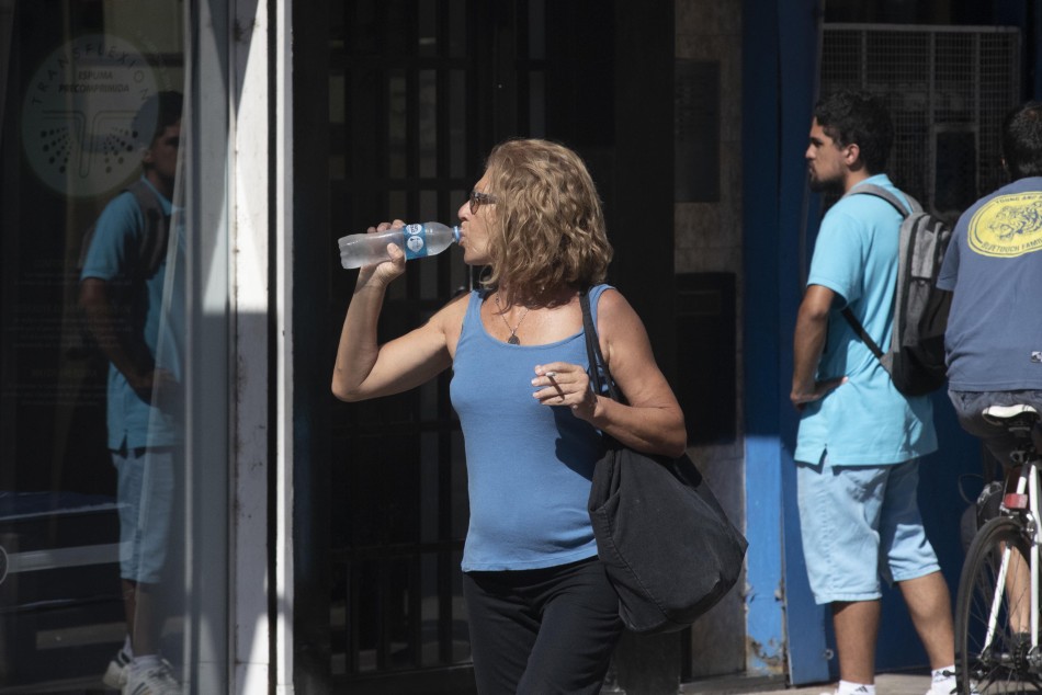 184104 | Golpe de calor - Subsecretaría de Comunicación Social (Franco Trovato)