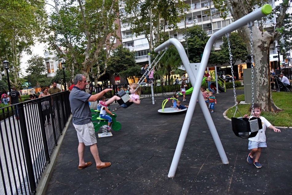 190760 | Remodelada Plaza Pringles  - Subsecretaría de Comunicación Social (Marcelo Beltrame)
