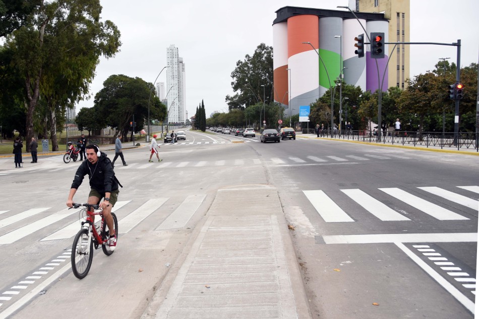 195174 | Se habilitó el tránsito en la nueva traza de Avenida de la Costa entre Oroño y Dorrego - Subsecretaría de Comunicación Social (Silvio Moriconi)