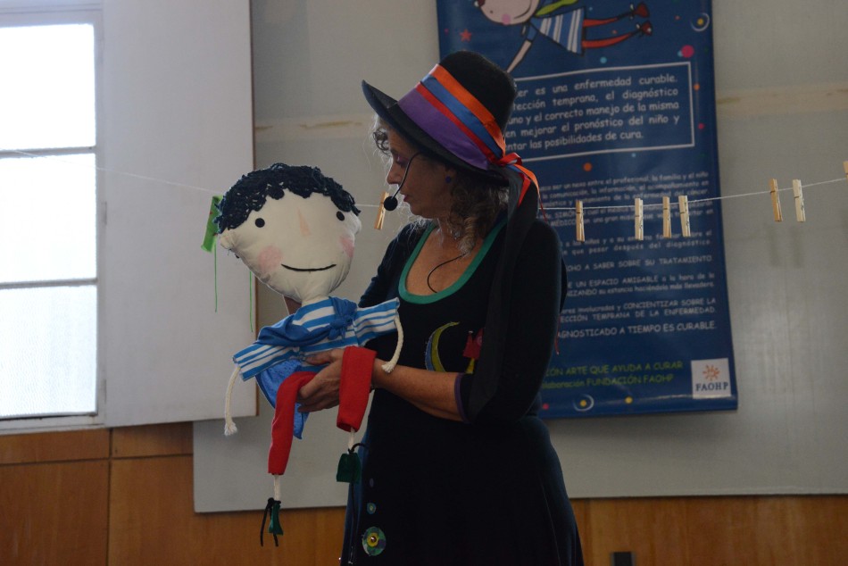 200586 | presentacion libro la aventura de simon ( faohp- arte que ayuda a curar ) - Sec. de Salud Pública (Guillermo Fernández)