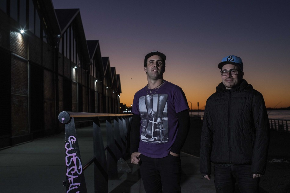 210266 | Tutu Rufus y Adrián Carlesso brindaron un workshop sobre bajo y batería en el Galpón 11. - Guillermo Turin Bootello