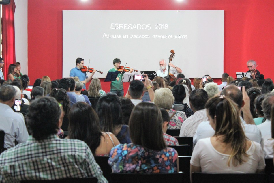 235973 | Quinteto Municipal de Cuerdas  - Natalia Coiutti