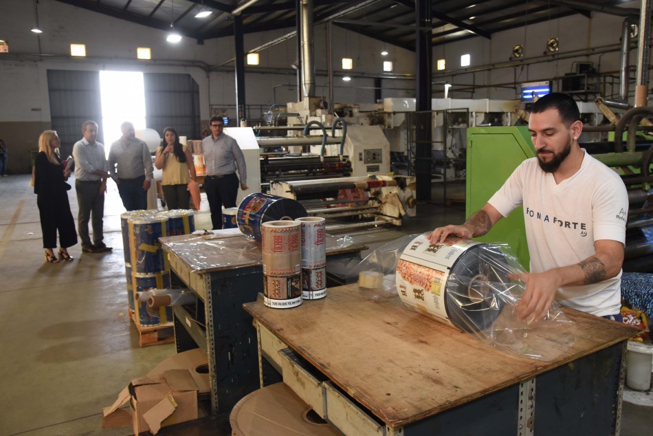 247518 | El intendente se reunió con referentes del Parque Industrial Rosario Oeste - Silvio Moriconi / Comunicación Social