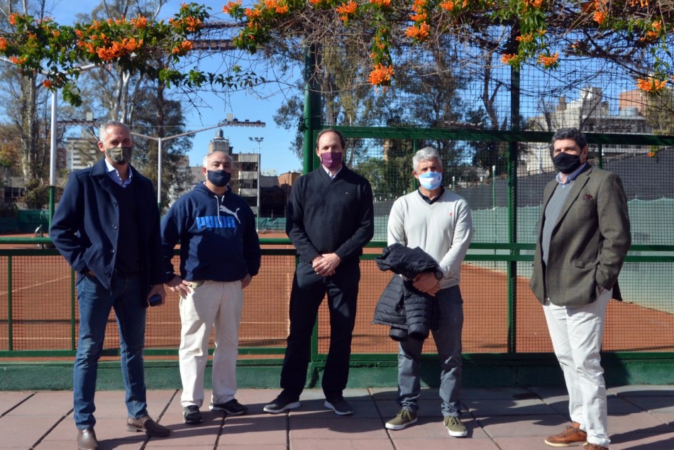 261418 | Protocolo Covid-19: club Gimnasia y Esgrima - Mariela Aronna / Secretaría de Deporte y Turismo