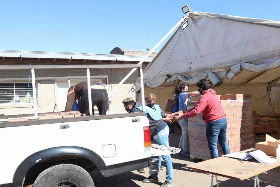 271878 | Día de las infancias solidario: la Municipalidad entregó meriendas especiales  - Secretaría de Desarrollo Humano y Hábitat