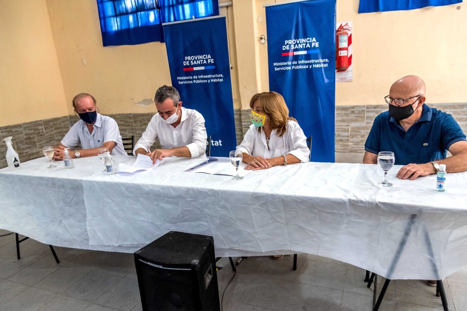 294383 | Firma Convenio Programa Federal Argentina Construye Solidaria en Rosario - Subsecretaría de Comunicación Social (Marcelo Beltrame)