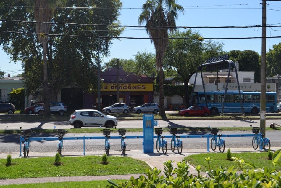 296979 | Estación Rondeau y Washington Mi bici tu bici - Careli Vivas