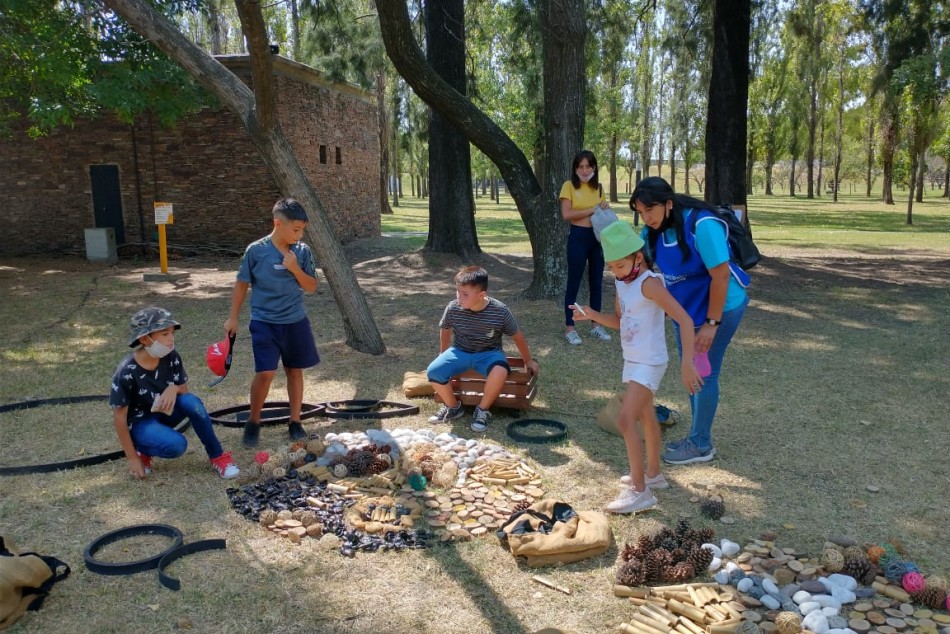 301750 | Niñxs de Nuevo Alberdi en la Granja de la Infancia - Secretaría de Desarrollo Humano y Hábitat