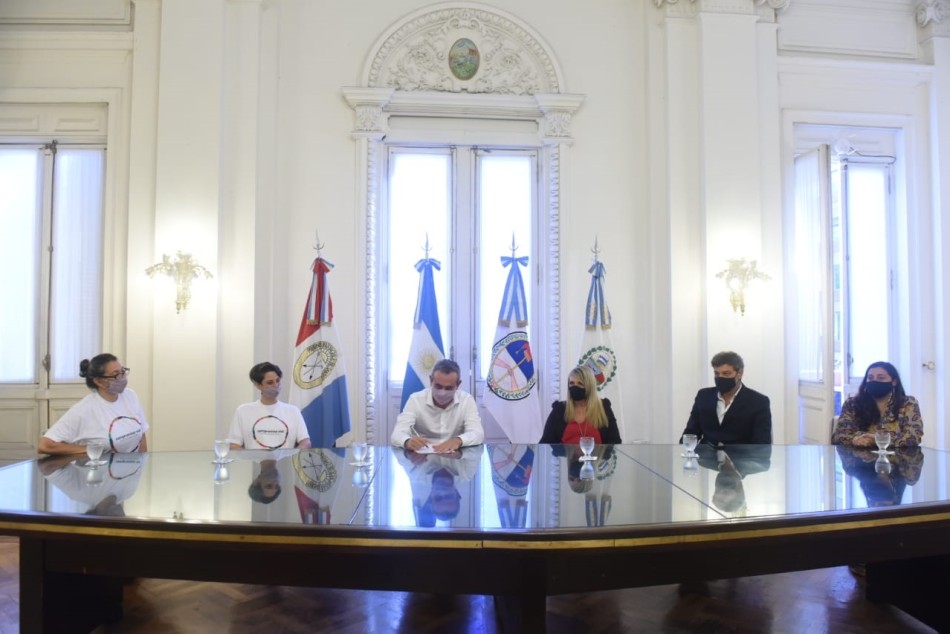 306009 | Javkin promulgó la ordenanza de alcohol cero al volante - Subsecretaría de Comunicación Social (Silvio Moriconi)