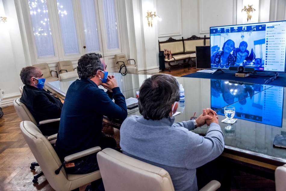 311035 | Zoom con docentes por promesa a la bandera - Subsecretaría de Comunicación Social (Marcelo Beltrame)