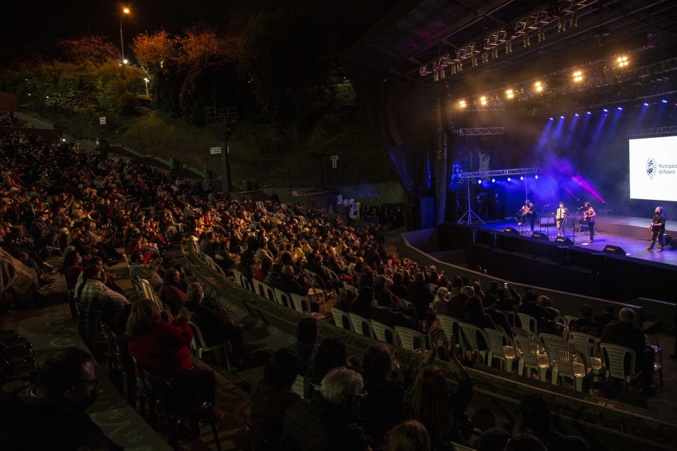324974 | Anfiteatro Municipal - Sec. de Cultura y Educación (Guillermo Turin Bootello)