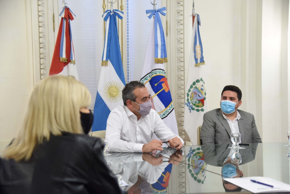 326063 | Firma de Convenio con Presidente de ADERR - Subsecretaría de Comunicación Social (Jonatan Bustos)