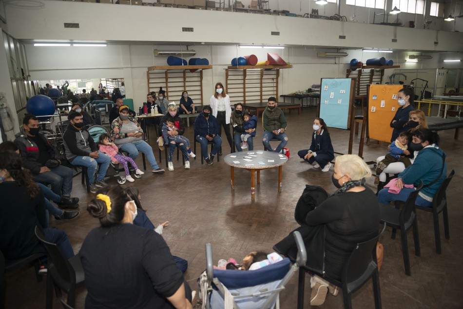 326195 | ILAR: Talleres posturales en el marco del 64° aniversario - Sec. de Salud Pública (Guillermo Fernández)