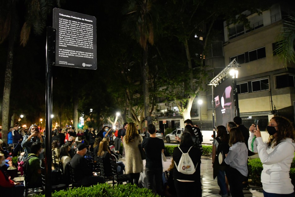 329179 | Proyección de la muestra audiovisual  - Florencia Carrera