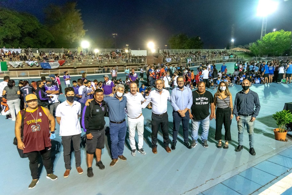 335207 | Entrega Camisetas Futbol Infantil  - Subsecretaría de Comunicación Social (Marcelo Beltrame)