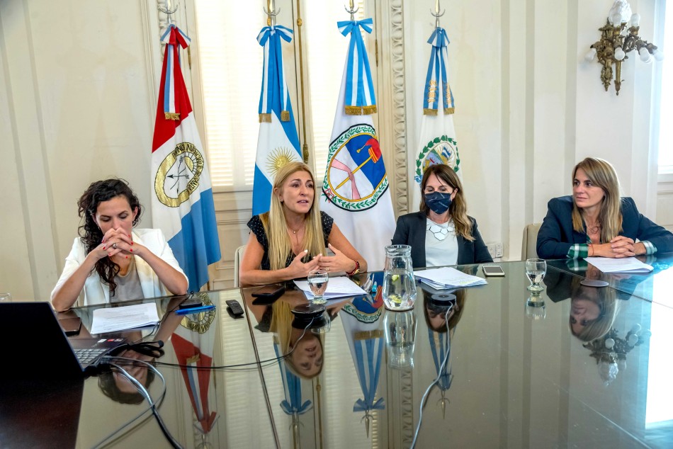 349592 | Rosarinas por el mundo - Subsecretaría de Comunicación Social (Marcelo Beltrame)